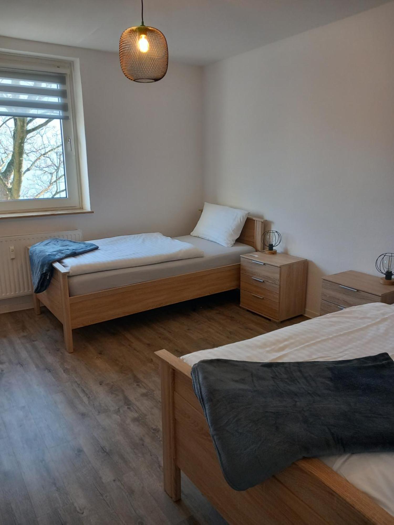 City Apartment Duisburg 1#Netflix &Wlan &Kingsize Bett &Kaffee Maschine & Central & 500M Innenhafen & 2 Min U Bahn Exterior photo