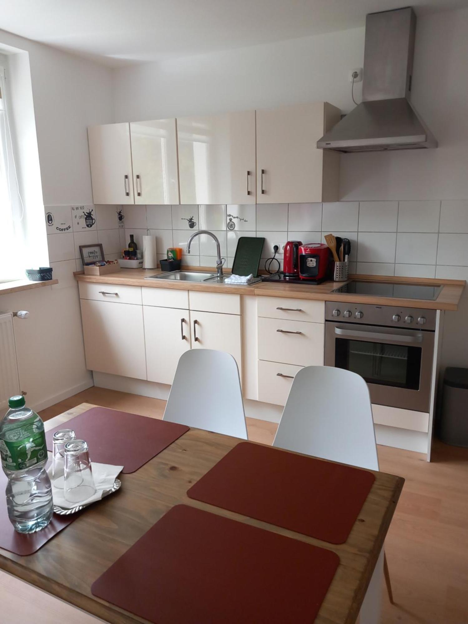 City Apartment Duisburg 1#Netflix &Wlan &Kingsize Bett &Kaffee Maschine & Central & 500M Innenhafen & 2 Min U Bahn Exterior photo